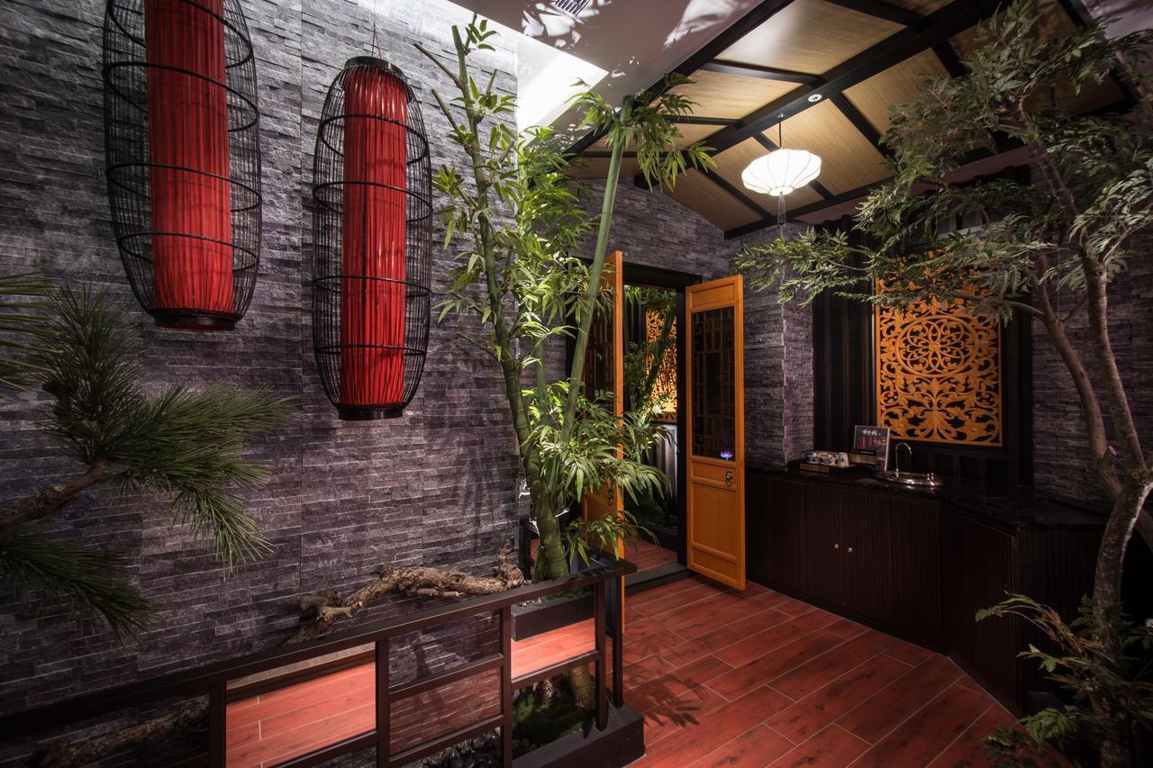 Forbidden City Motel Đài Trung Ngoại thất bức ảnh
