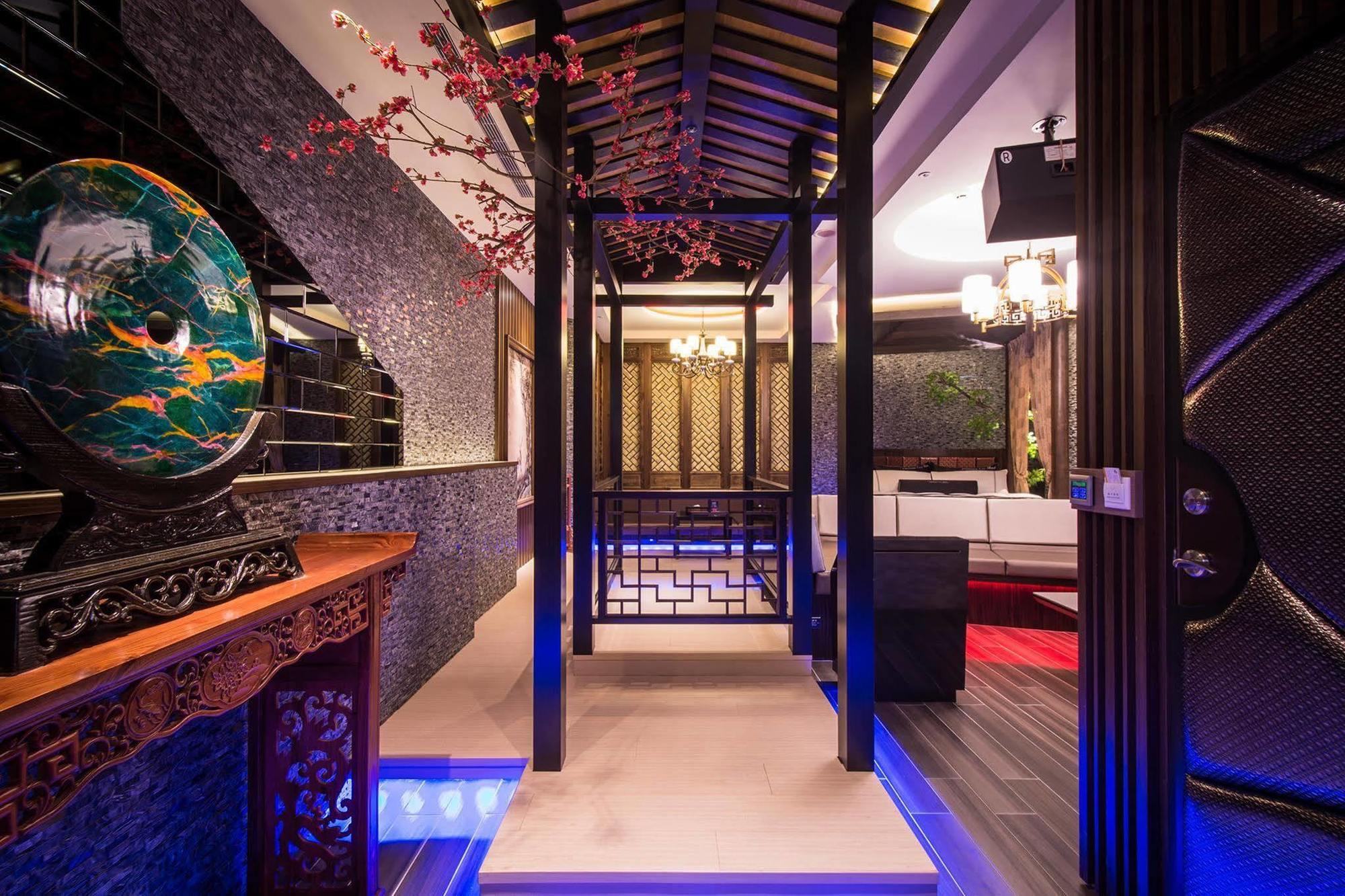 Forbidden City Motel Đài Trung Ngoại thất bức ảnh